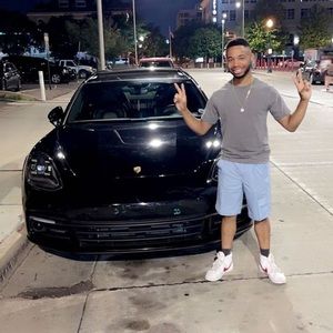 Meet your Posher, Jonlee